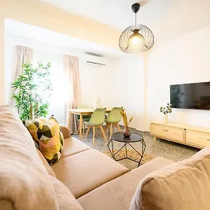 https://fleming-house.hotelsinnerja.org